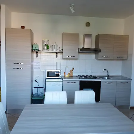 Flat Laura Apartment Cavalcaselle Exterior photo
