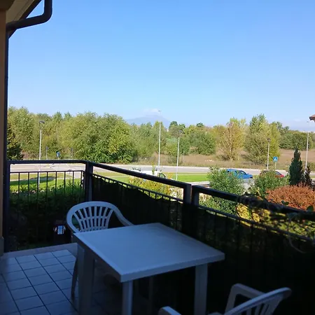 Flat Laura Apartment Cavalcaselle Exterior photo